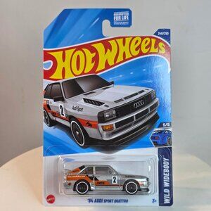 Hot Wheels Treasure Hunt 84 Audi Sport Quattro Wild Widebody 246/250 Die-Cast Ca